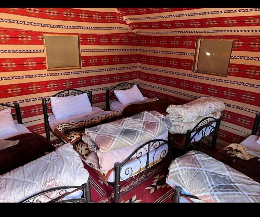 Wadi Rum Bubble Tent & Bedouin Style ภายนอก รูปภาพ
